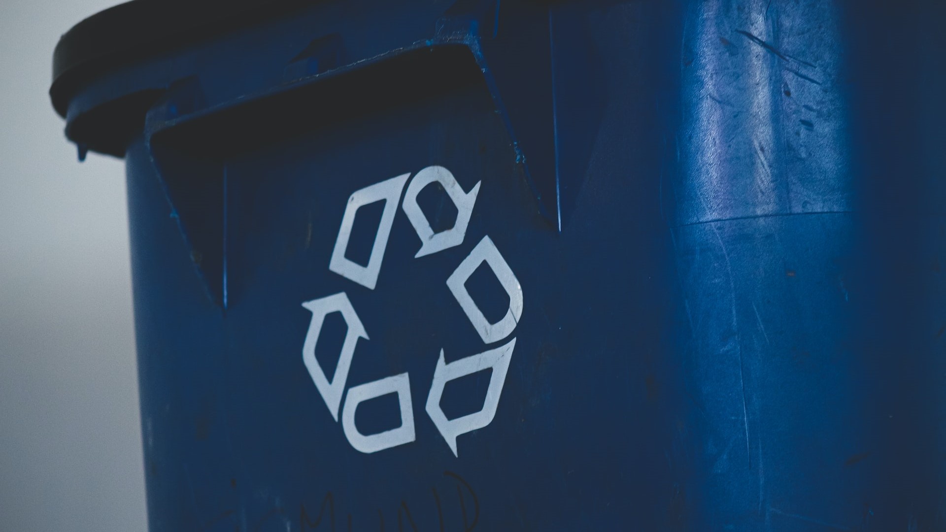 Recycling Symbols and Their Meaning Photo credit: Sigmund on Unsplash