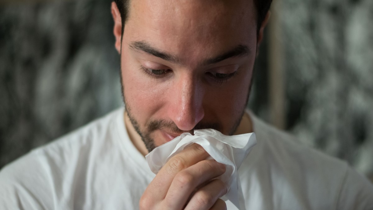 Cold & Flu Symptoms Photo courtesy: Brittany Colette on Unsplash